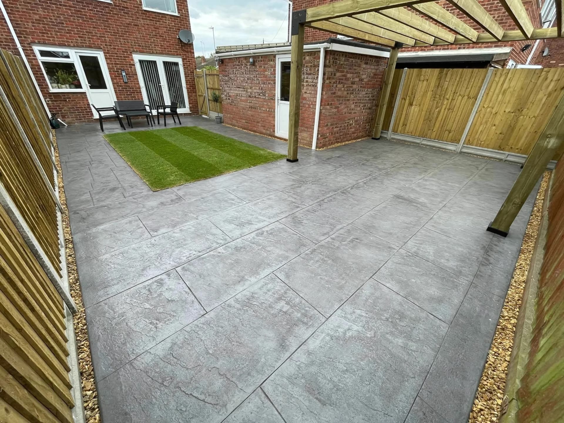 Premium outdoor surfaces by Driveway & Decking Co.